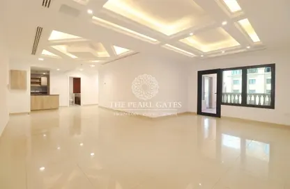 Apartment - 2 Bedrooms - 3 Bathrooms for rent in East Porto Drive - Porto Arabia - The Pearl Island - Doha