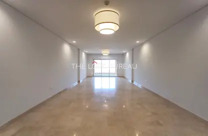 Apartment - 3 Bedrooms - 3 Bathrooms for rent in Viva West - Viva Bahriyah - The Pearl Island - Doha