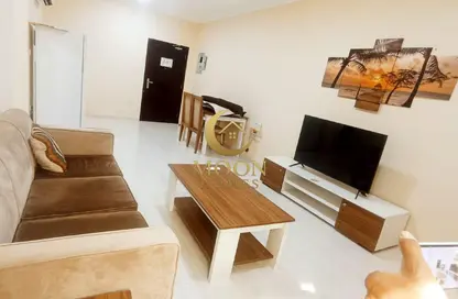 Apartment - 1 Bedroom - 1 Bathroom for rent in Umm Ghuwalina - Umm Ghuwailina - Doha