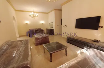 Apartment - 3 Bedrooms - 2 Bathrooms for rent in Anas Street - Fereej Bin Mahmoud North - Fereej Bin Mahmoud - Doha