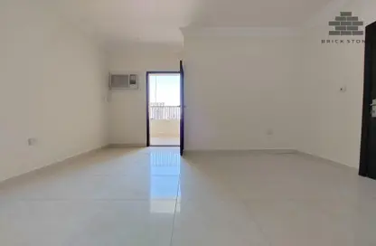 Apartment - 1 Bedroom - 1 Bathroom for rent in Banks street - Musheireb - Doha