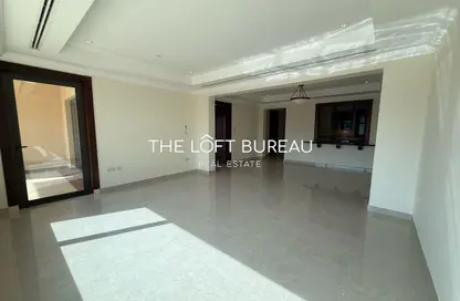 Townhouse - 1 Bedroom - 2 Bathrooms for rent in East Porto Drive - Porto Arabia - The Pearl Island - Doha