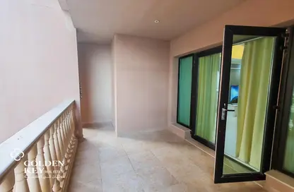 Apartment - 3 Bedrooms - 4 Bathrooms for sale in West Porto Drive - Porto Arabia - The Pearl Island - Doha