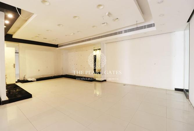 966258 - Property Image 2