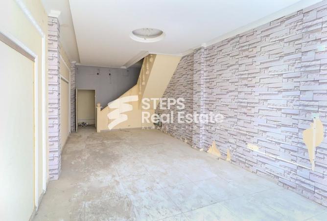 940881 - Property Image 2