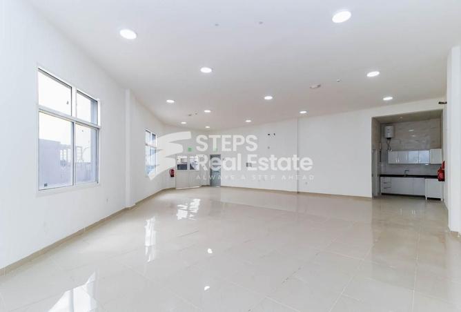 951070 - Property Image 3