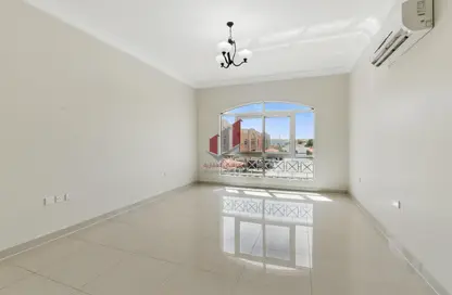 Villa - 4 Bedrooms - 3 Bathrooms for rent in Al Dana st - Muraikh - AlMuraikh - Doha