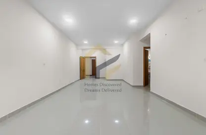 Apartment - 2 Bedrooms - 2 Bathrooms for rent in Al Nasr Street - Al Nasr - Doha
