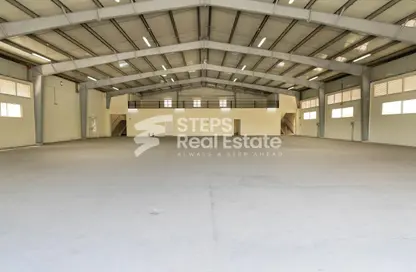 Warehouse - Studio - 7+ Bathrooms for rent in Industrial Area 2 - Industrial Area - Industrial Area - Doha