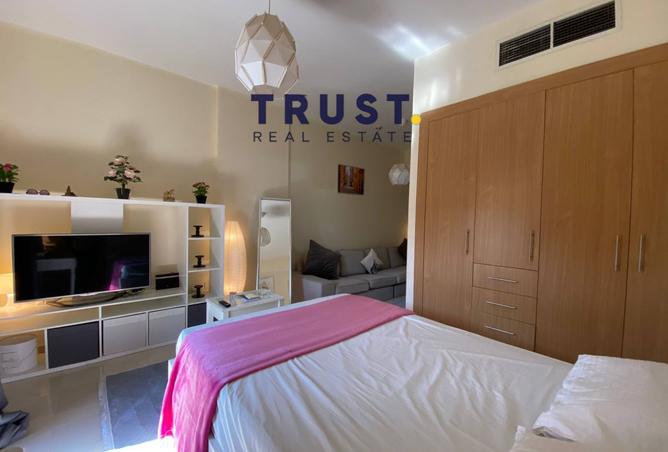 942772 - Property Image 2