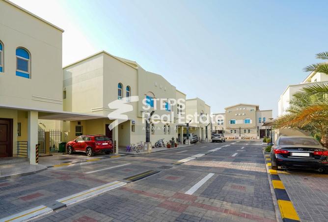 Villa - 4 Bedrooms - 3 Bathrooms for rent in New Salata - Salata - Doha