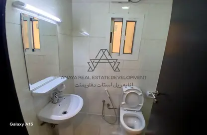 Apartment - 3 Bedrooms - 3 Bathrooms for rent in Al Nasr - Doha