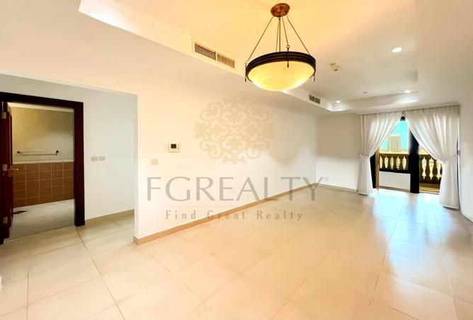 953107 - Property Image 2