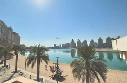 Apartment - 2 Bedrooms - 3 Bathrooms for rent in Viva West - Viva Bahriyah - The Pearl Island - Doha