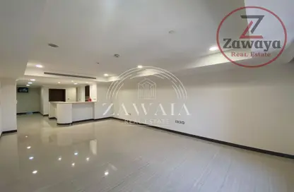 Apartment - 1 Bedroom - 2 Bathrooms for rent in West Porto Drive - Porto Arabia - The Pearl Island - Doha