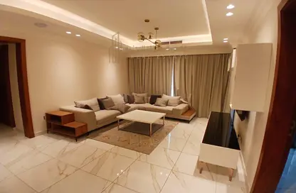 Apartment - 2 Bedrooms - 2 Bathrooms for rent in Giardino Apartments - The Pearl Island - Doha