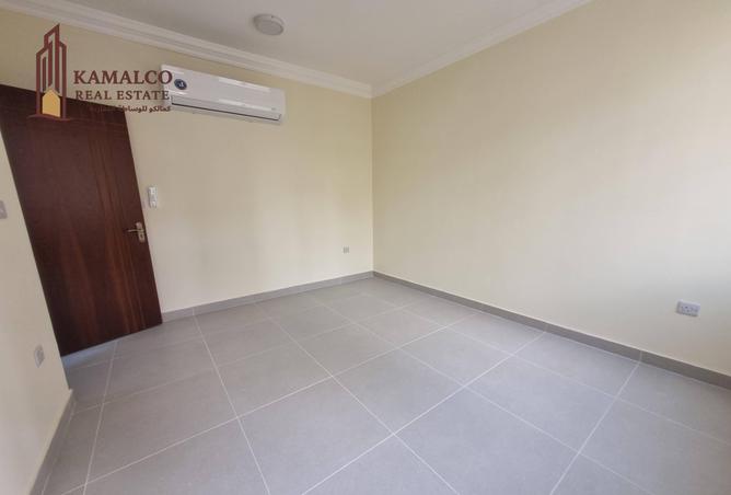 931352 - Property Image 3