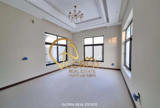 999793 - Property Image 3