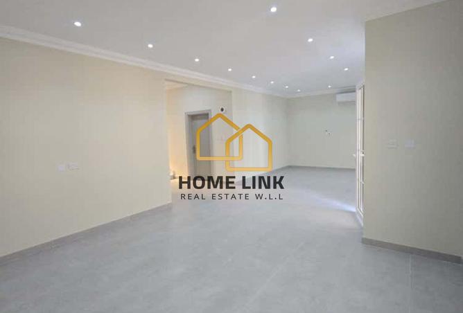 984848 - Property Image 2