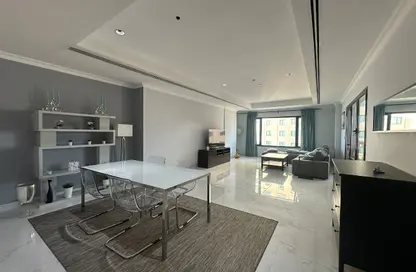 Apartment - 1 Bedroom - 2 Bathrooms for rent in East Porto Drive - Porto Arabia - The Pearl Island - Doha