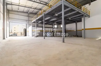 Warehouse - Studio - 1 Bathroom for rent in East Industrial Street - Birkat Al Awamer - Al Wakra