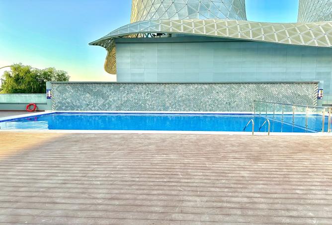 978350 - Property Image 2