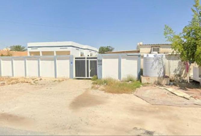 989478 - Property Main Image