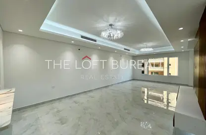 Apartment - 2 Bedrooms - 3 Bathrooms for sale in West Porto Drive - Porto Arabia - The Pearl Island - Doha