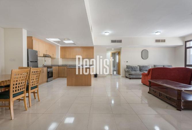 945166 - Property Image 2