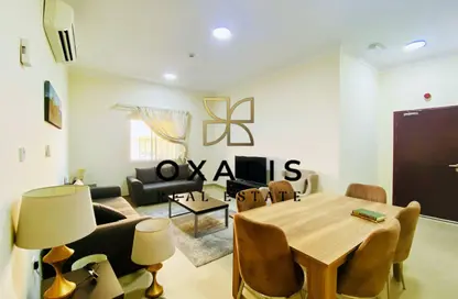Apartment - 2 Bedrooms - 2 Bathrooms for rent in Abu Talha Street - Fereej Bin Omran - Doha