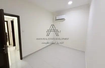 فيلا - 1 حمام للايجار في شارع سوق الجملة - أبو هامور - الدوحة