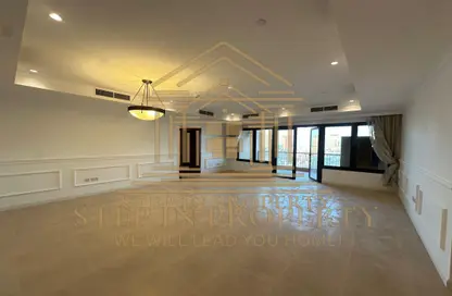 Apartment - 2 Bedrooms - 3 Bathrooms for rent in East Porto Drive - Porto Arabia - The Pearl Island - Doha