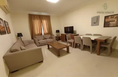 Apartment - 2 Bedrooms - 2 Bathrooms for rent in Al Aman Street - Umm Ghuwailina - Doha