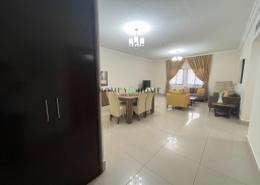 صورةغرفة المعيشة / غرفة الطعام لـ: شقة - 2 غرف نوم - 2 حمامات للكراء في عين خالد - عين خالد - الدوحة, صورة 1