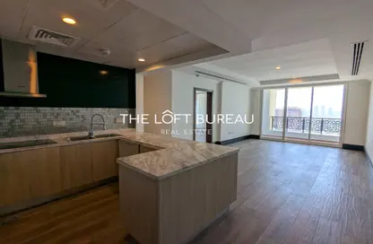Apartment - 2 Bedrooms - 3 Bathrooms for rent in Viva West - Viva Bahriyah - The Pearl Island - Doha