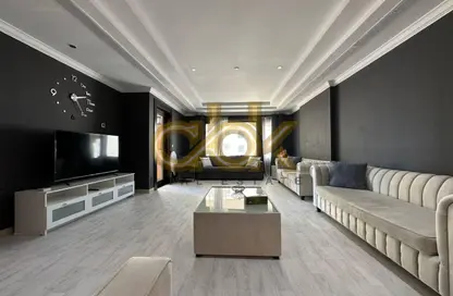 Apartment - 1 Bedroom - 2 Bathrooms for rent in East Porto Drive - Porto Arabia - The Pearl Island - Doha