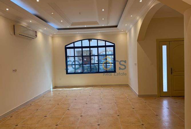 935523 - Property Main Image