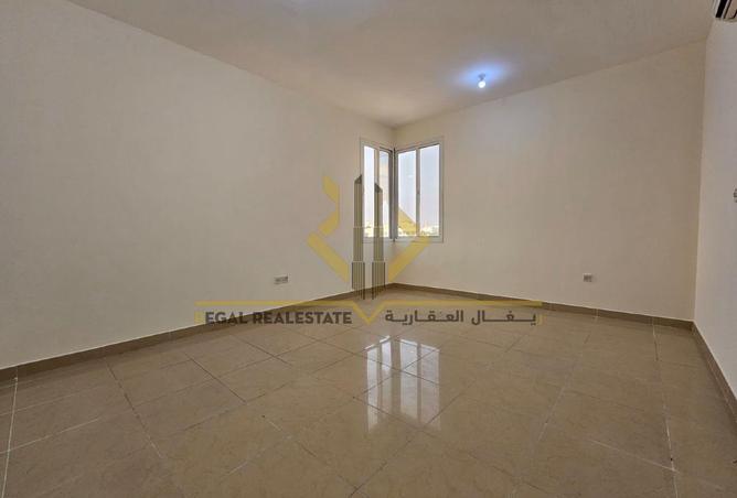 960191 - Property Image 2