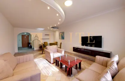 Apartment - 2 Bedrooms - 3 Bathrooms for rent in Al Sadd Road - Al Sadd - Doha