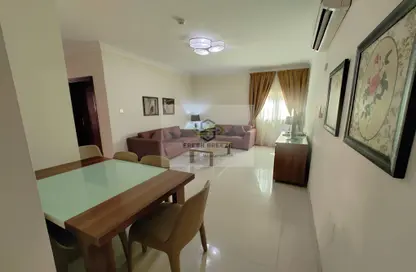 Apartment - 2 Bedrooms - 2 Bathrooms for rent in Umm Ghuwailina 4 - Umm Ghuwailina - Doha
