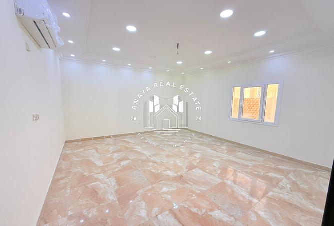 976862 - Property Image 2