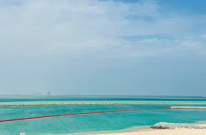 Apartment - 1 Bedroom - 2 Bathrooms for sale in Crystal Residence - The Pearl Island - Doha