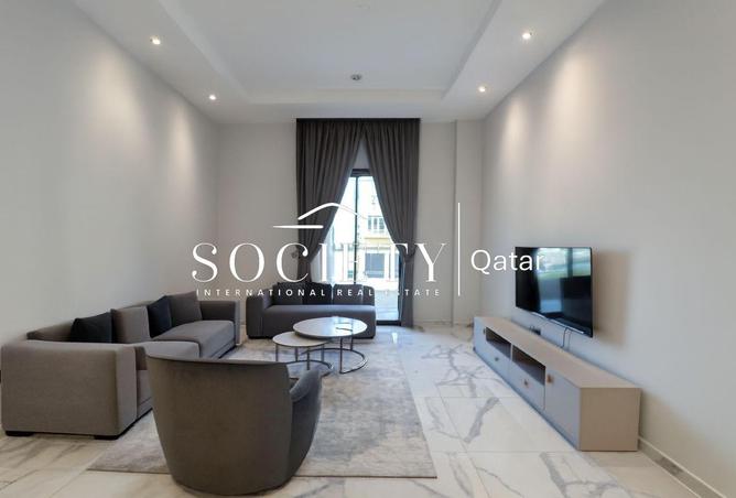 996831 - Property Image 2