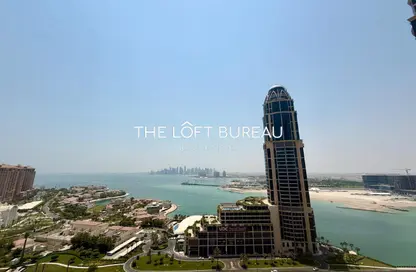 Apartment - 2 Bedrooms - 4 Bathrooms for rent in Abraj Bay - Abraj Quartiers - The Pearl Island - Doha