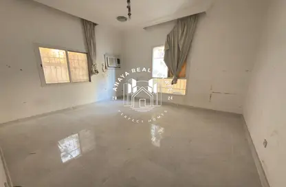 Apartment - Studio - 1 Bathroom for rent in Al Maamoura - Doha