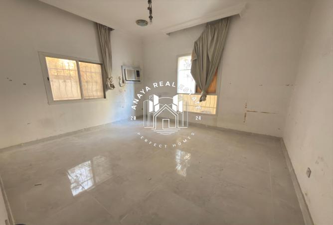 992560 - Property Main Image