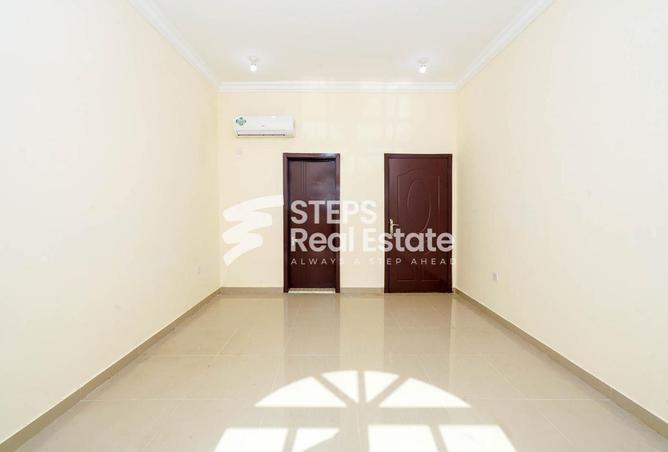 956680 - Property Image 3