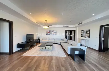 Apartment - 3 Bedrooms - 5 Bathrooms for rent in East Porto Drive - Porto Arabia - The Pearl Island - Doha