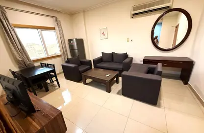 Apartment - 1 Bedroom - 1 Bathroom for rent in Umm Ghwailina Comm - Umm Ghuwalina - Umm Ghuwailina - Doha