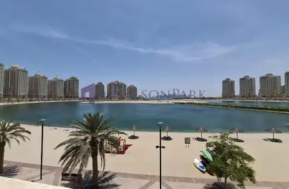 شقة - غرفة نوم - 2 حمامات للايجار في فيفا غرب - فيفا بحرية - جزيرة اللؤلؤة - الدوحة